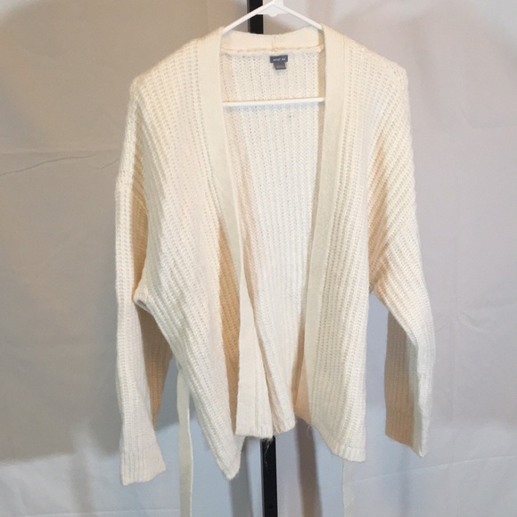 White tie up sweater - Picture 2 of 8